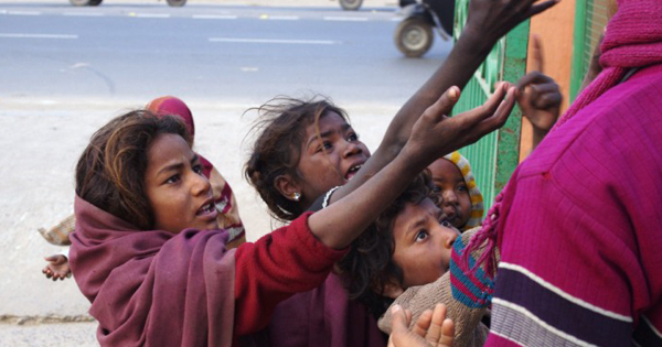 Ấn Độ: Giới ăn mày lập ngân hàng đề phòng khủng hoảng - 1
