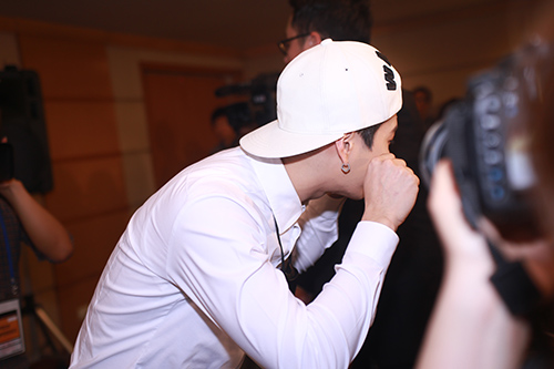 Cận cảnh vẻ đẹp hoàn hảo của Jackson và JB (GOT7) tại HN - 10