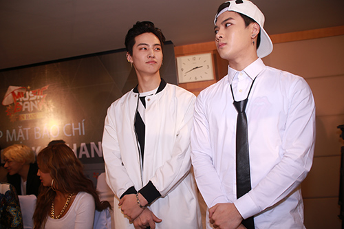 Cận cảnh vẻ đẹp hoàn hảo của Jackson và JB (GOT7) tại HN - 15