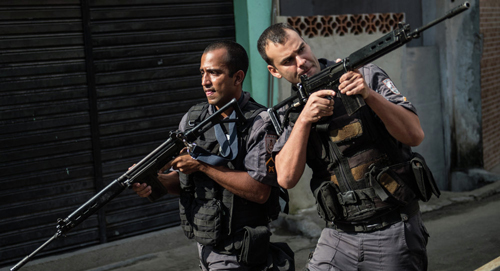 Brazil: Cảnh sát đấu súng với tội phạm, 11 người chết - 1