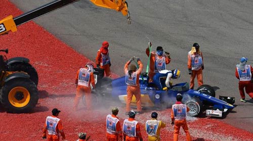 Malaysian GP: Nước mắt Vettel, nụ cười Ferrari - 1