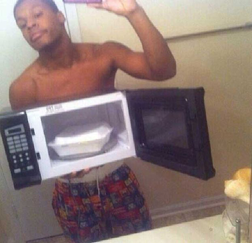 Những kiểu “tự sướng” khó đỡ của giới trẻ - 5