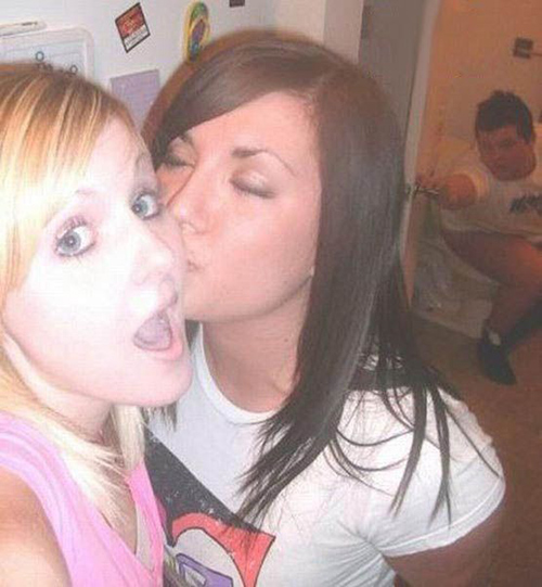 Những kiểu “tự sướng” khó đỡ của giới trẻ - 8