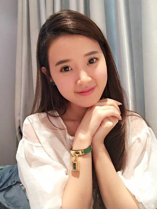 Midu đẹp rạng rỡ giữa rừng hoa anh đào - 12