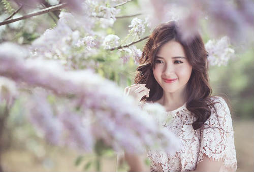 Midu đẹp rạng rỡ giữa rừng hoa anh đào - 3