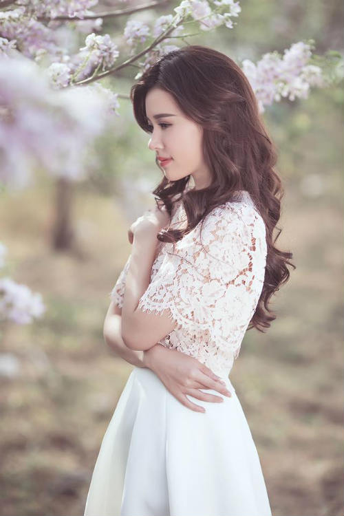 Midu đẹp rạng rỡ giữa rừng hoa anh đào - 7