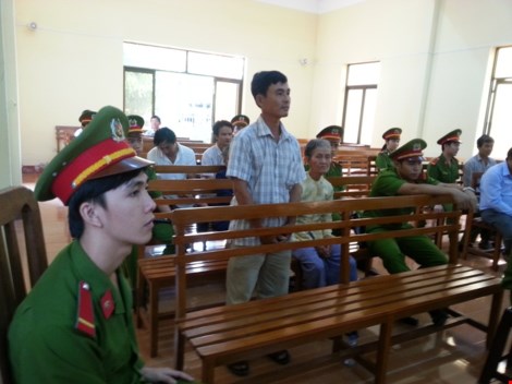 'Người trói kẻ trộm' lãnh 6 tháng cải tạo không giam giữ - 3