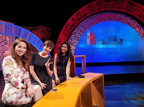 Facebook sao 5/1: Thùy Minh khuyên 'The Remix' nên bỏ MC - 10