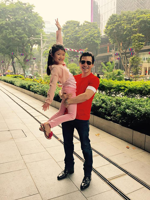 Sao nam Việt hết lòng yêu chiều 'tình nhân kiếp trước' - 3