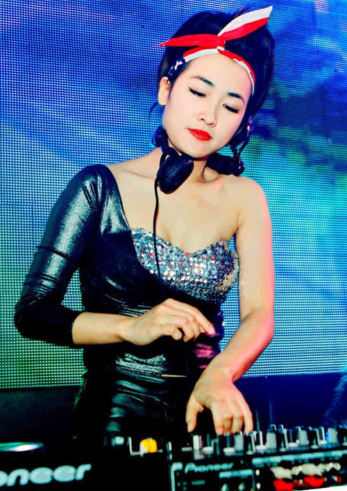 DJ Trang Moon: ‘Có lúc chỉ uống sữa, nước để giảm cân’ - 9