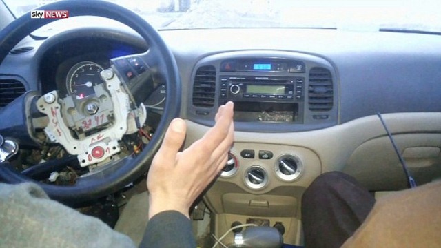 IS chế xe hơi không người lái nhồi bom - 1