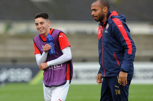 Tin HOT tối 6/1: Henry đảm nhận U19 Arsenal - 1