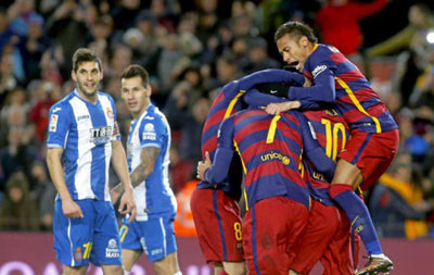 Chi tiết Barca – Espanyol: 2 thẻ đỏ liên tiếp (KT) - 4