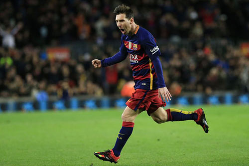 Lập cú đúp siêu hạng, Messi có thêm kỉ lục - 1