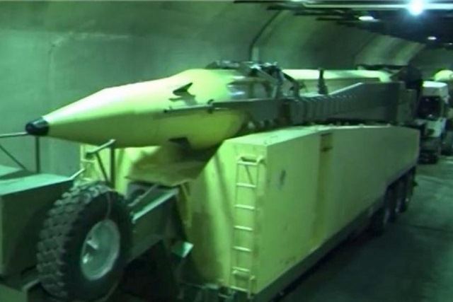 Iran khoe kho tên lửa đạn đạo thứ hai dưới lòng đất - 1