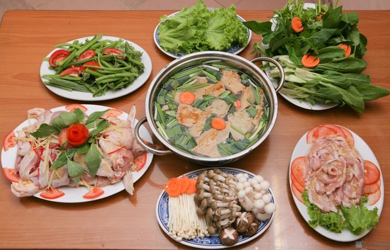 Lẩu thập cẩm đơn giản ngon hết ý cho ngày cuối tuần - 4