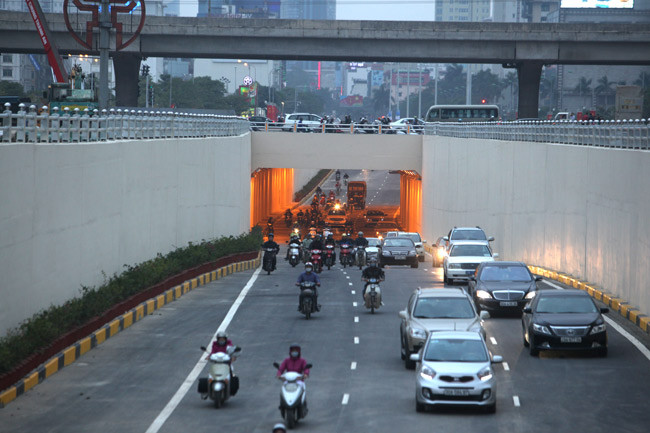Thông xe 2 hầm chui, cửa ngõ Thủ đô thông thoáng bất ngờ - 9