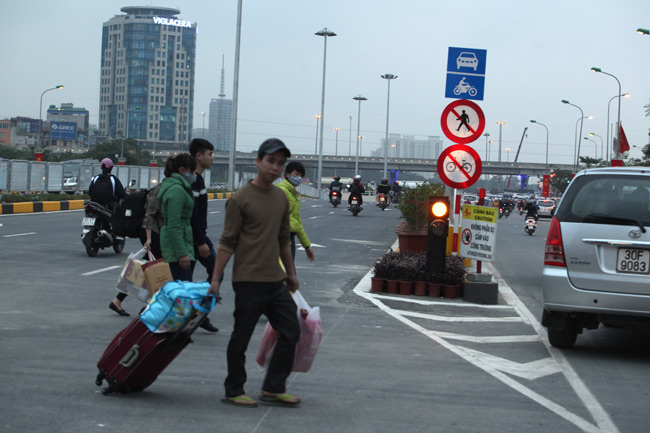 Thông xe 2 hầm chui, cửa ngõ Thủ đô thông thoáng bất ngờ - 10