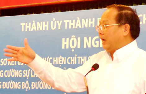 Còn thơ ơ, đừng "mơ" giảm kẹt xe - 1