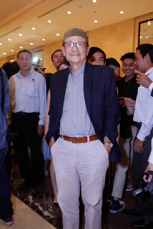 Tường Vi nổi bật trong dàn sao dự tiệc cưới Vân Trang - 5