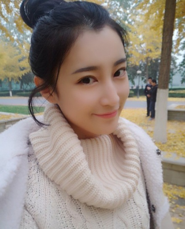 Trương Bảng đã có người yêu. Trang cá nhân của cô thường xuyên đăng tải những hình ảnh ngọt ngào, hạnh phúc với một chàng trai trẻ.