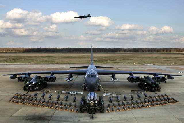 Mỹ điều pháo đài bay B-52 tới HQ đối phó Triều Tiên - 1
