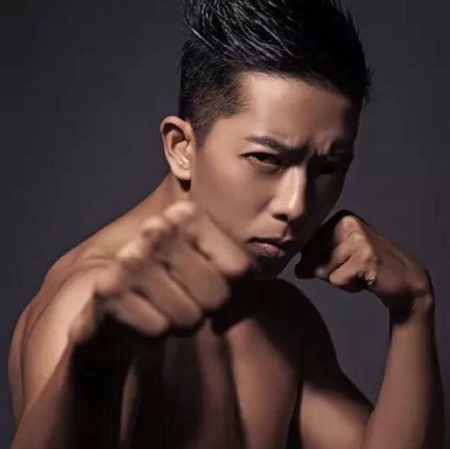 Bỏng mắt trước dàn mỹ nam 6 múi của phim 'nghẽn mạng' TQ - 10