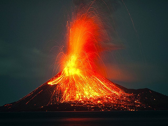 Sức phá hủy khủng khiếp của núi lửa lớn nhất thế giới - 1