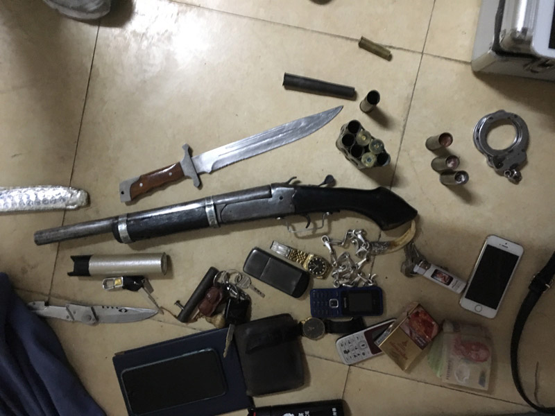 Giải cứu cô gái bị chồng "hờ" giam lỏng - 2