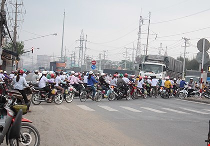 Long An: Thưởng tết công nhân bằng… 10 tô phở - 1