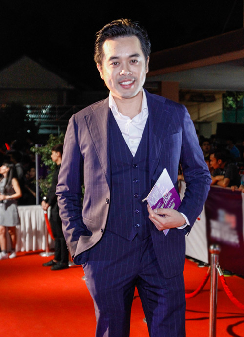 Tóc Tiên gây shock với tạo hình 'nổi loạn' trên thảm đỏ - 3