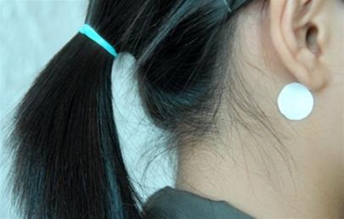 Tác hại ít ai biết khi dùng miếng dán chống say tàu xe - 1