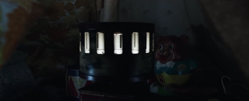 Sởn da gà với trailer của 'Ám ảnh kinh hoàng' - 3