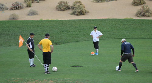 Footgolf: Sự kết hợp hoàn hảo bóng đá và golf - 1