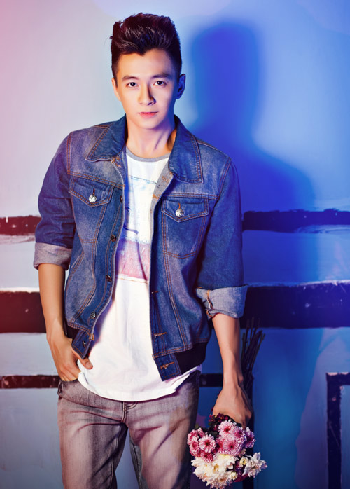 Ngô Kiến Huy 'bắt mắt' với gu thời trang phóng khoáng - 9