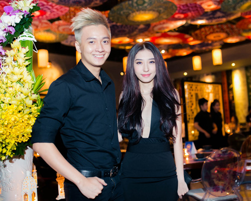 Ngô Kiến Huy 'bắt mắt' với gu thời trang phóng khoáng - 13