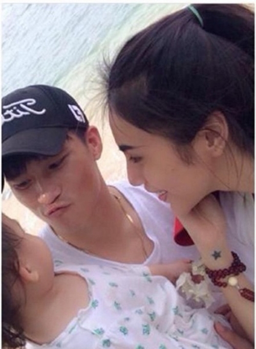 Facebook sao 14/1: Hà Hồ e ấp bên 'bạn tri kỉ' - 3