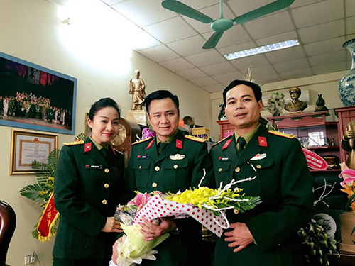 Facebook sao 15/1: Hà Hồ khoe phòng ngủ ở khách sạn 5 sao - 11