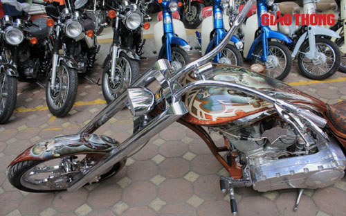 Chopper độc ở Hà Nội: "Gừng càng già càng cay" - 4