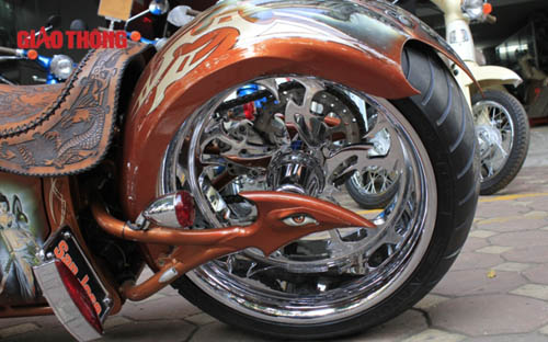 Chopper độc ở Hà Nội: "Gừng càng già càng cay" - 8