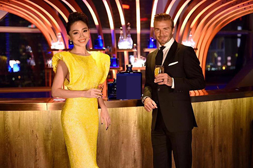 Facebook sao 15/1: Hà Hồ khoe phòng ngủ ở khách sạn 5 sao - 4