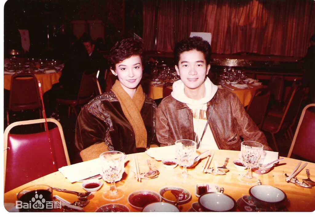 Chuyện tình sao nữ 14 tuổi với truyền nhân Hoàng Phi Hồng - 4