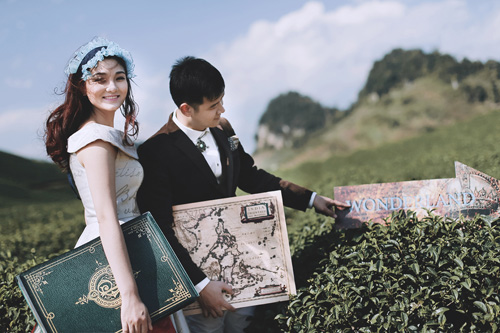 Bộ ảnh cưới ở &#39;xứ sở thần tiên&#39; của cặp đôi Hà thành - 2