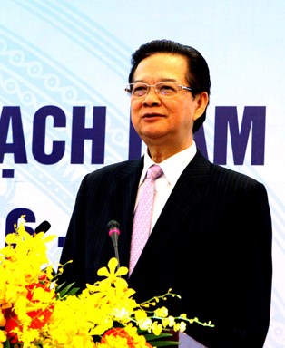 Thủ tướng: Nhìn người dân đi khám bệnh thấy thương quá - 2