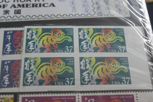 Cụ ông U80 sở hữu bộ tem tất niên "độc" của hơn 100 quốc gia - 4