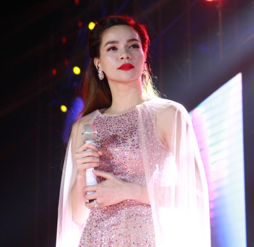 Đan Trường khiến fan thót tim khi bị đâm xuyên người - 7