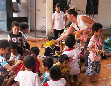 Cảm phục sư cô cưu mang 70 trẻ mồ côi - 8