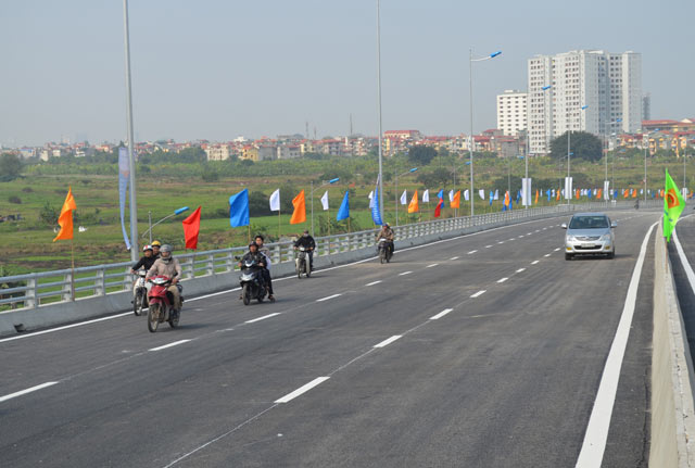 Ngắm cầu vượt thép lớn nhất Thủ đô trong ngày thông xe - 6