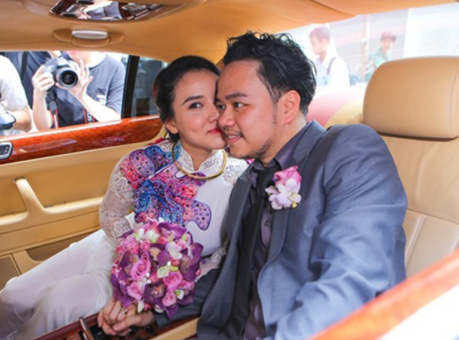 Hôm qua, ngày 18.1, lễ rước dâu của người mẫu, diễn viên Trang Nhung đã diễn ra tại quận Phú Nhuận, TP.HCM. 