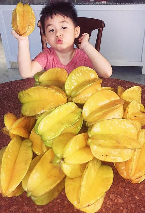 Facebook sao 20/1: Fan tò mò Khánh Thi mang bầu lần 2 - 10